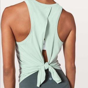 💥NEVER WORN💥 lululemon All Tied Up Tank - Sea Breeze - SZ 6